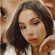 Estudiante de bachillerato imparte clases de español